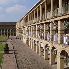 Piece hall - East side - burge5000