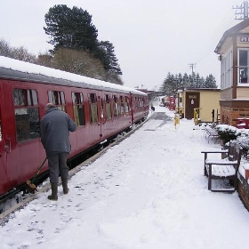 Railway in the Snow December 2009 (19) - Ben Coulson