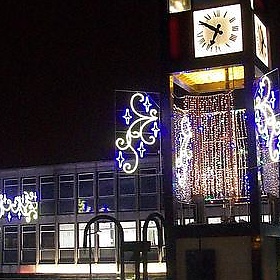 Stevenage Christmas Lights Switch-on 2010 - anemoneprojectors