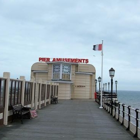Pier Amusements, Worthing Pier, West Sussex. - Jim Linwood