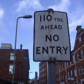No entry Pickford Street Aldershot - satguru