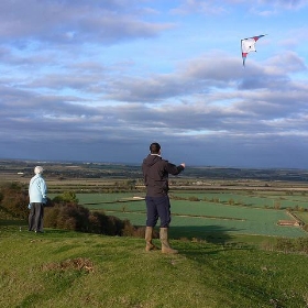 Kite flying at Burton Dassett Hills Country Park - heatheronhertravels