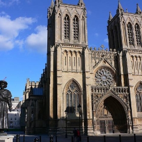 Bristol cathedral - heatheronhertravels