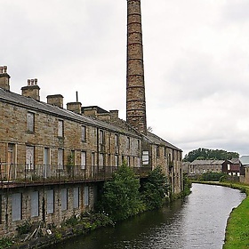 Slater Terrace and Sandygate Mill, Burnley - Tim Green aka atoach