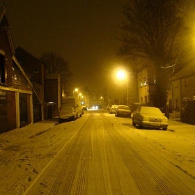 Snow Settling in Cardiff - joncandy