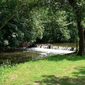 The river Mole, Leatherhead - lostajy