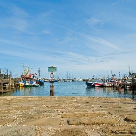 Scarborough Harbour - Thomas Tolkien