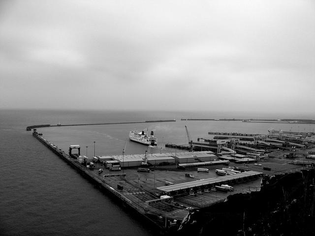 2005-07-26 - United Kingdom - England - Dover - Port_1