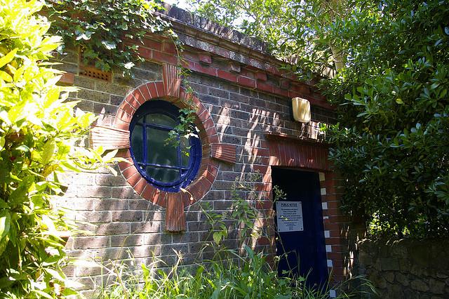 Eastbourne toilets, Meads Road - closed (Gents)
