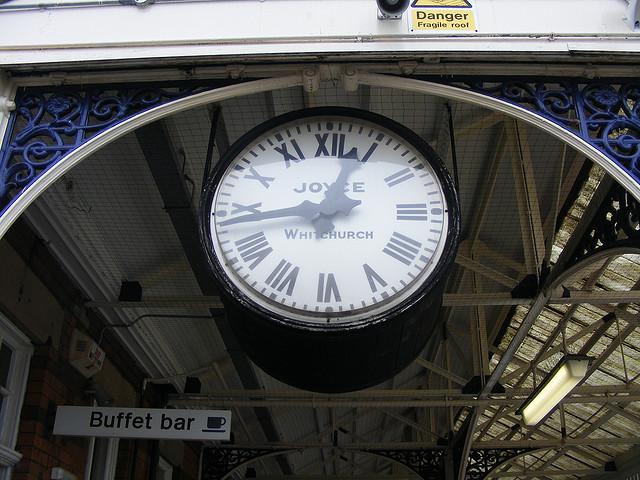 Stalybridge Station Clock